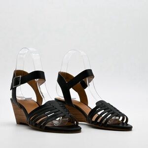 SUSINA Terra Wedge Sandal Black Quarter Strap